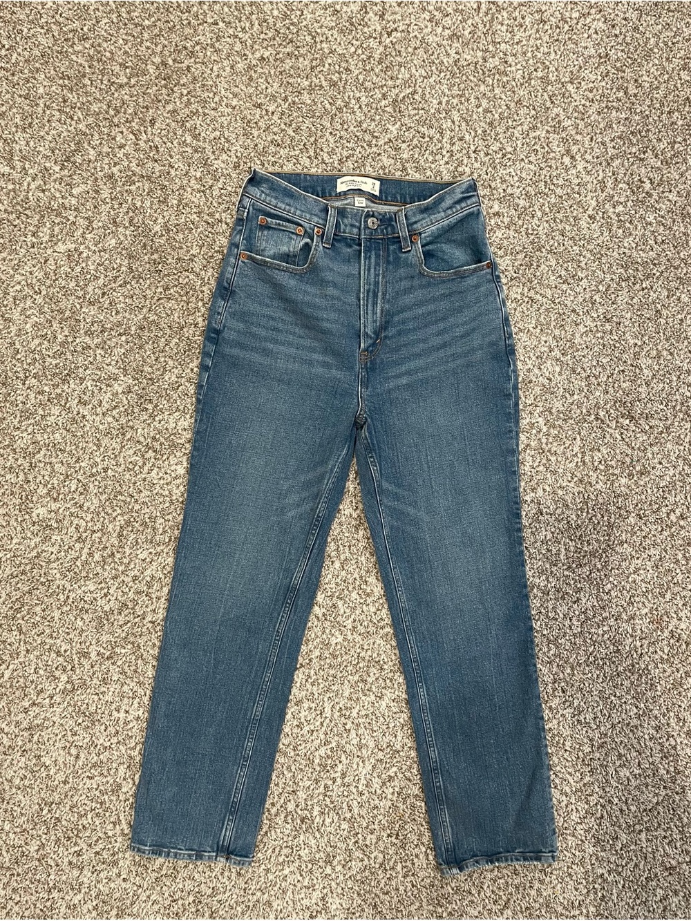 Abercrombie & Fitch The Ankle Straight Ultra High Rise Size 2